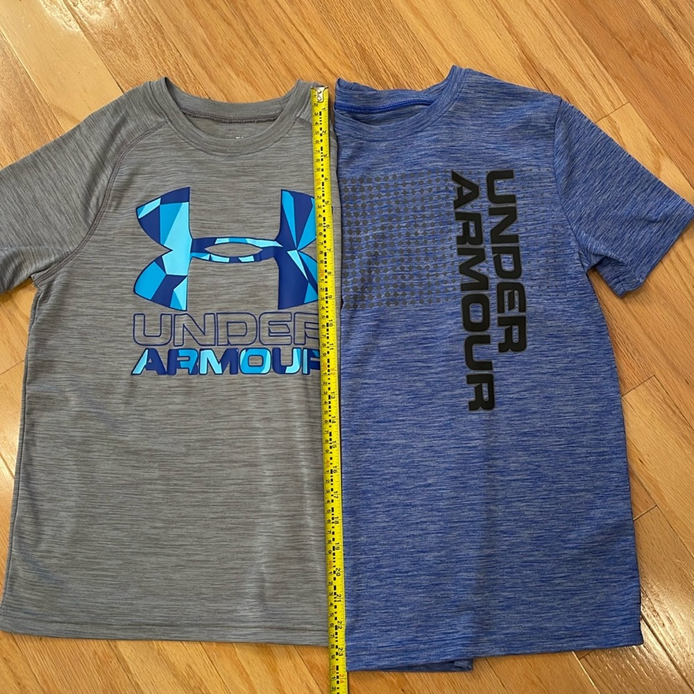 Under Armour Boys Heatgear Shirts.  Size Youth Large.  TWO shirts